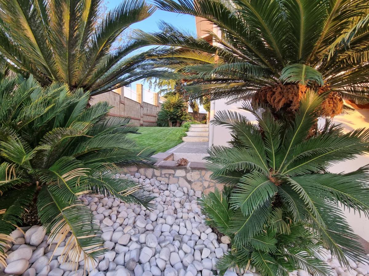 Villa Sweery Santa Maria a Vico 外观 照片